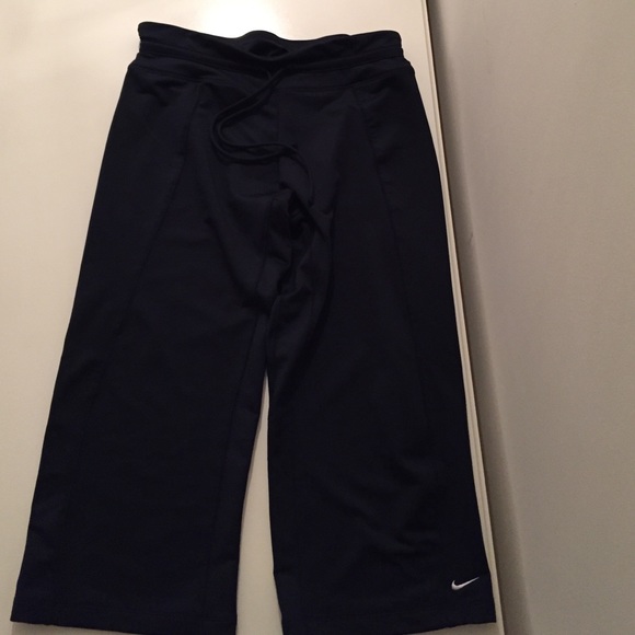 Nike FIT DRY navy work out capris with draw string - Picture 1 of 4