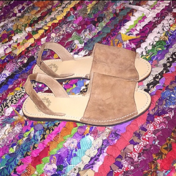 size 9 urban outfitters sandals
