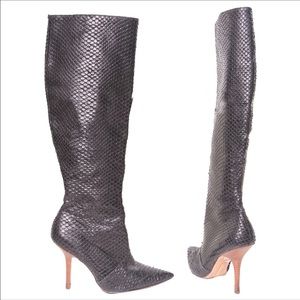 report signature blade bootie