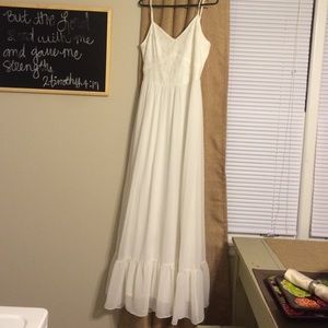 New with tag boutique white maxi dress