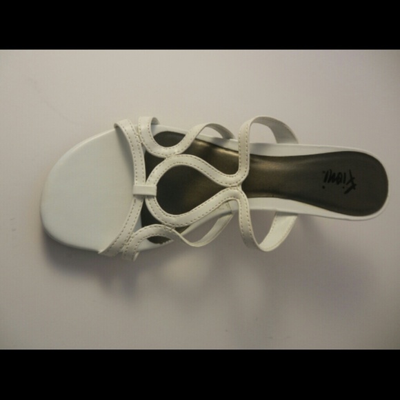 Prediction Stiletto Heels - Picture 3 of 4