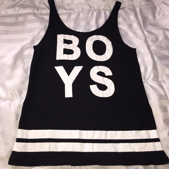 BOYS t shirt