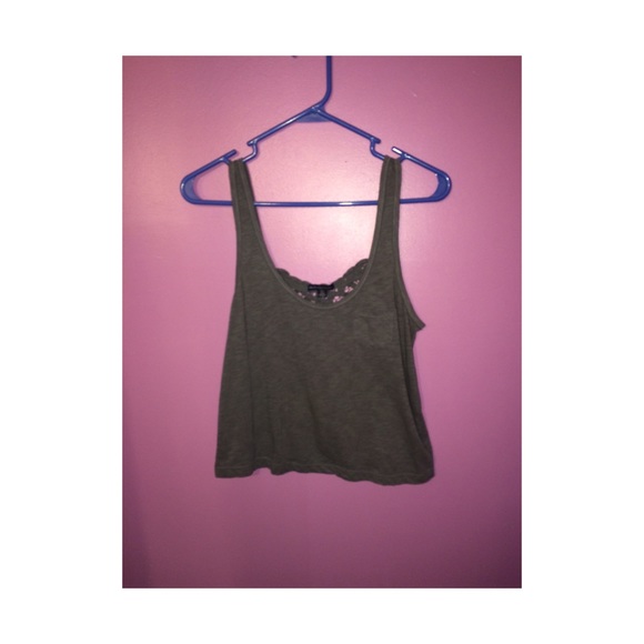 Crop top