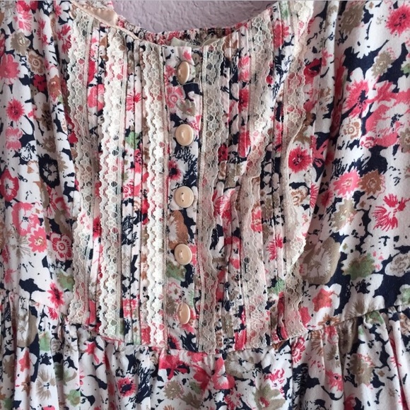 Pink floral dress - Picture 2 of 2