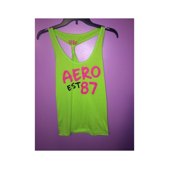 Athletic tank top