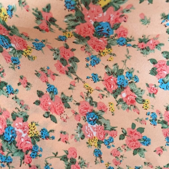 Peachy floral dress - Picture 2 of 2