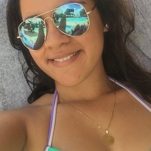 Meet your Posher, Milena