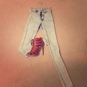 High waist jeans