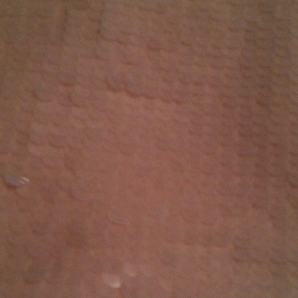 Pink sequin skirt - Picture 3 of 3