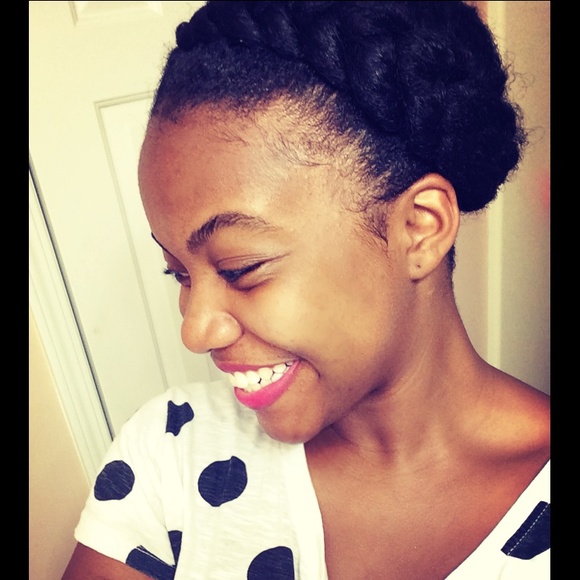 Meet your Posher, Shania - Picture 1 of 1