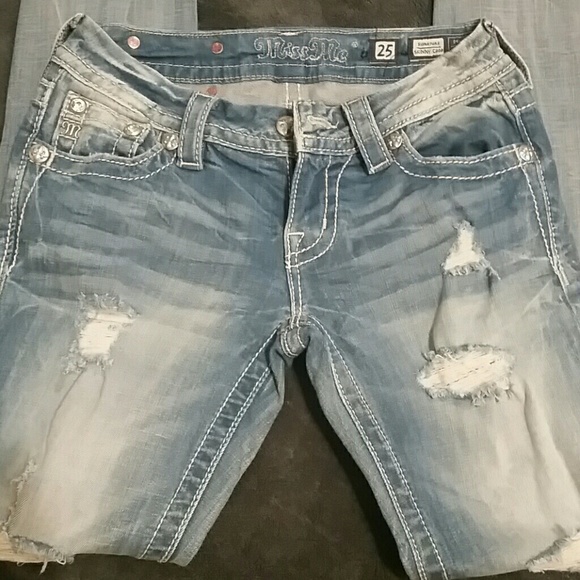 Miss Me Skinny Capri's