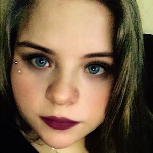 Meet your Posher, Brianna