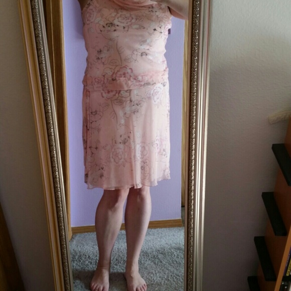 Pretty in Pink Dress - Picture 4 of 4