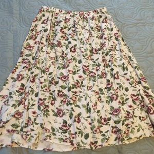 Vintage white mid length skirt