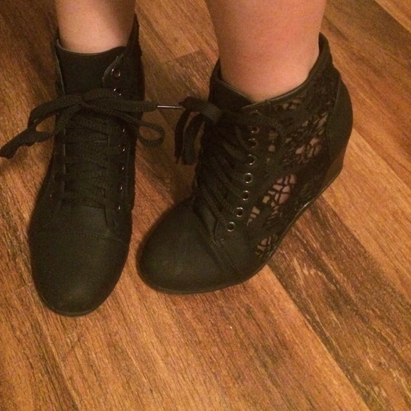 Nature breeze. Lace, lace up wedges. - Picture 3 of 4