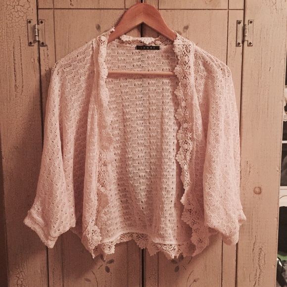 Cream Romwe crochet sweater