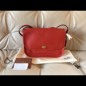 LOWEST PRICE EVER! Classic Coach City Crossbody