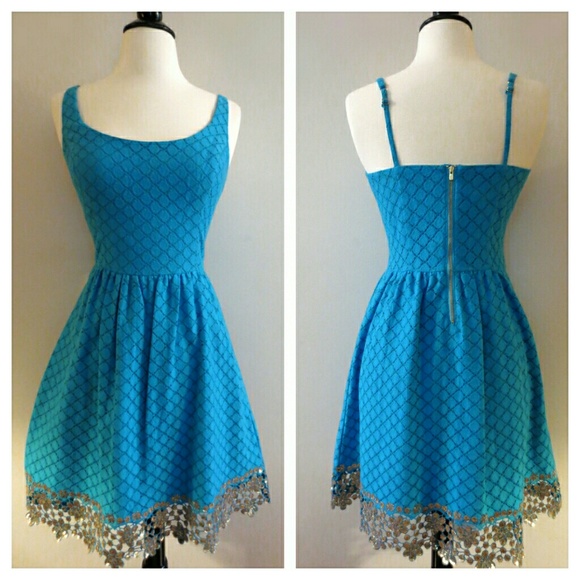 Lilly Pulitzer Dresses & Skirts - Lilly Pulitzer Blue & Gold Sequin Dress