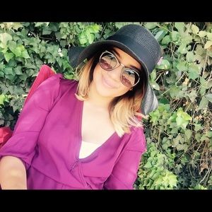 Meet your Posher, Karla