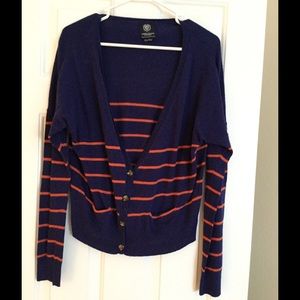 American Eagle button up cardigan (size XL)
