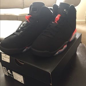 Brand New 2014 infrared Jordan 6 size 4
