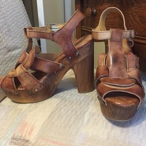 Hippie chick high heeled sandals