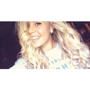 Meet your Posher, Cierra