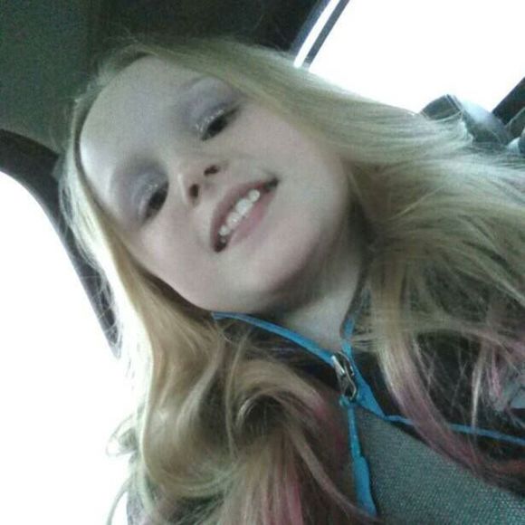 Meet your Posher, Mia - Picture 1 of 1