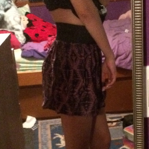 purple tribal graphic skirt - Picture 4 of 4