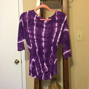 Very cute Nine West shirt