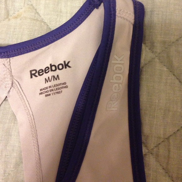 💥💥Final Sale! 💥💥Reebok tank - Picture 2 of 4