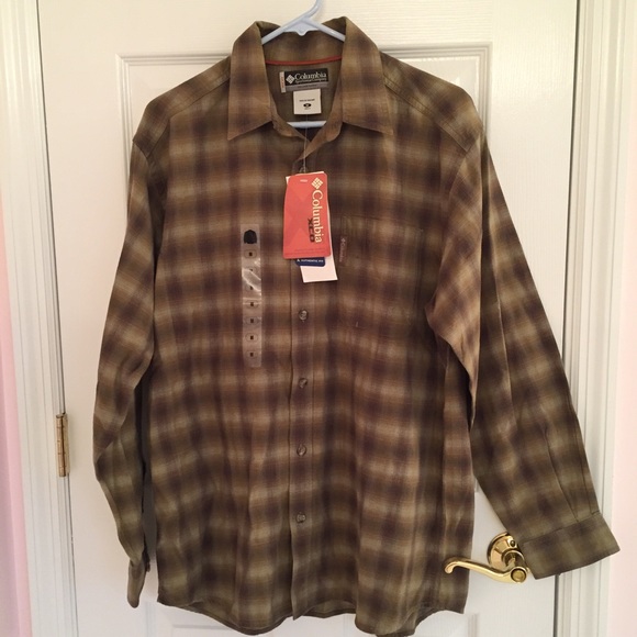 Brand New Columbia Men Button Down Shirt