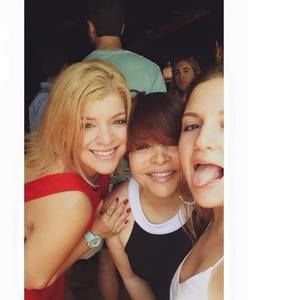 Meet your Posher, Luz maria