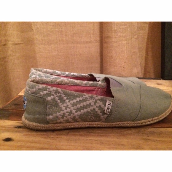 toms