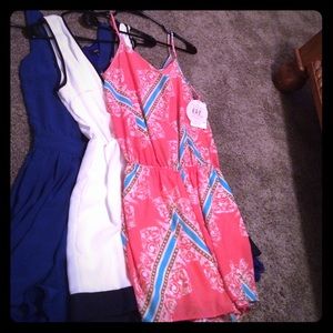 Lot of 3 rompers entourage boutique size large