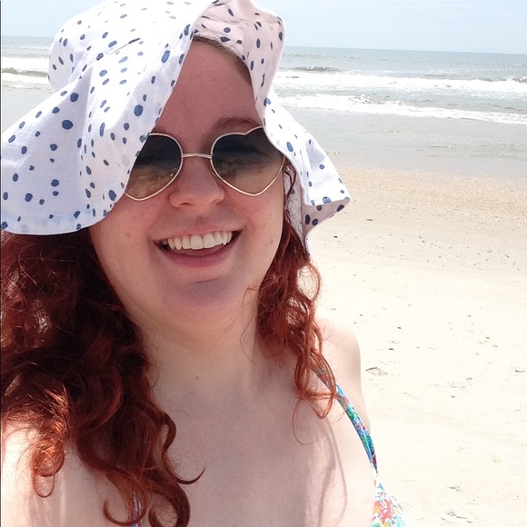 Meet your Posher, Austin - Picture 5 of 8