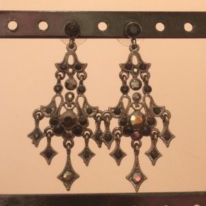 Black Dangling earrings