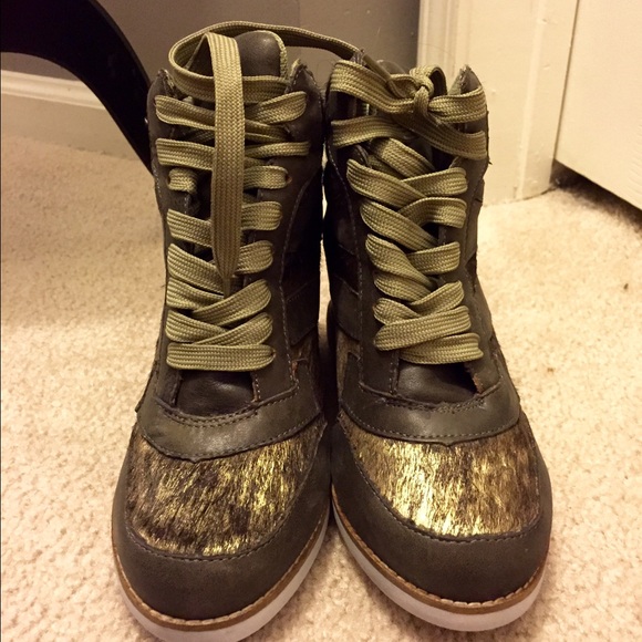 SALE Jeffrey Campbell sneaker wedges. - Picture 2 of 3