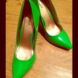 Lime Green Stiletto Heels⬇️PRICE DROP⬇️