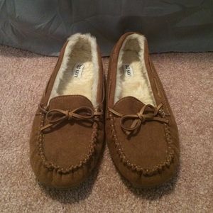 Size 8 brown moccasins