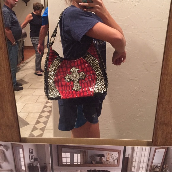 BRAND NEW BLIND CROSS PURSE