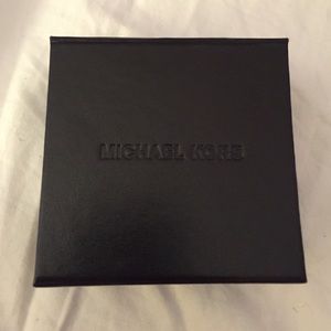 Micheal Kors box