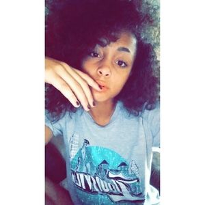 Meet your Posher, Cora