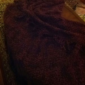 Burgundy throw blanket