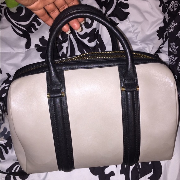 SOLD-Zara handbag - Picture 3 of 4