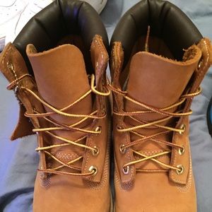 Pre Owned Timberland Size 6
