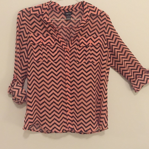 Peach/ Black Chevron Shirt