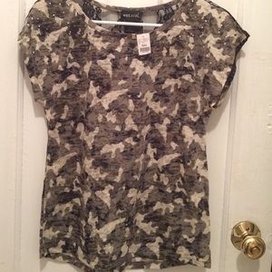 Camo top, with lace