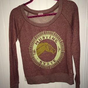 Long sleeve mustang crew neck