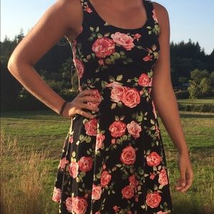 ⚡️ BOGO ⚡️ Forever 21 Floral Print Dress